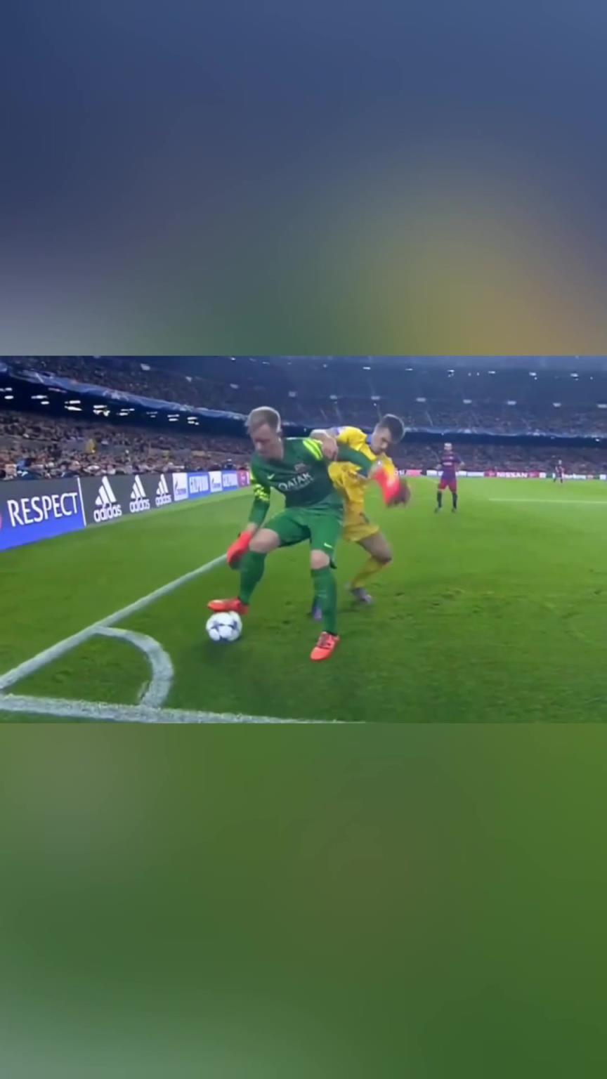 特爾施特根：老子的護(hù)球像亨利！誰來了也不好使！